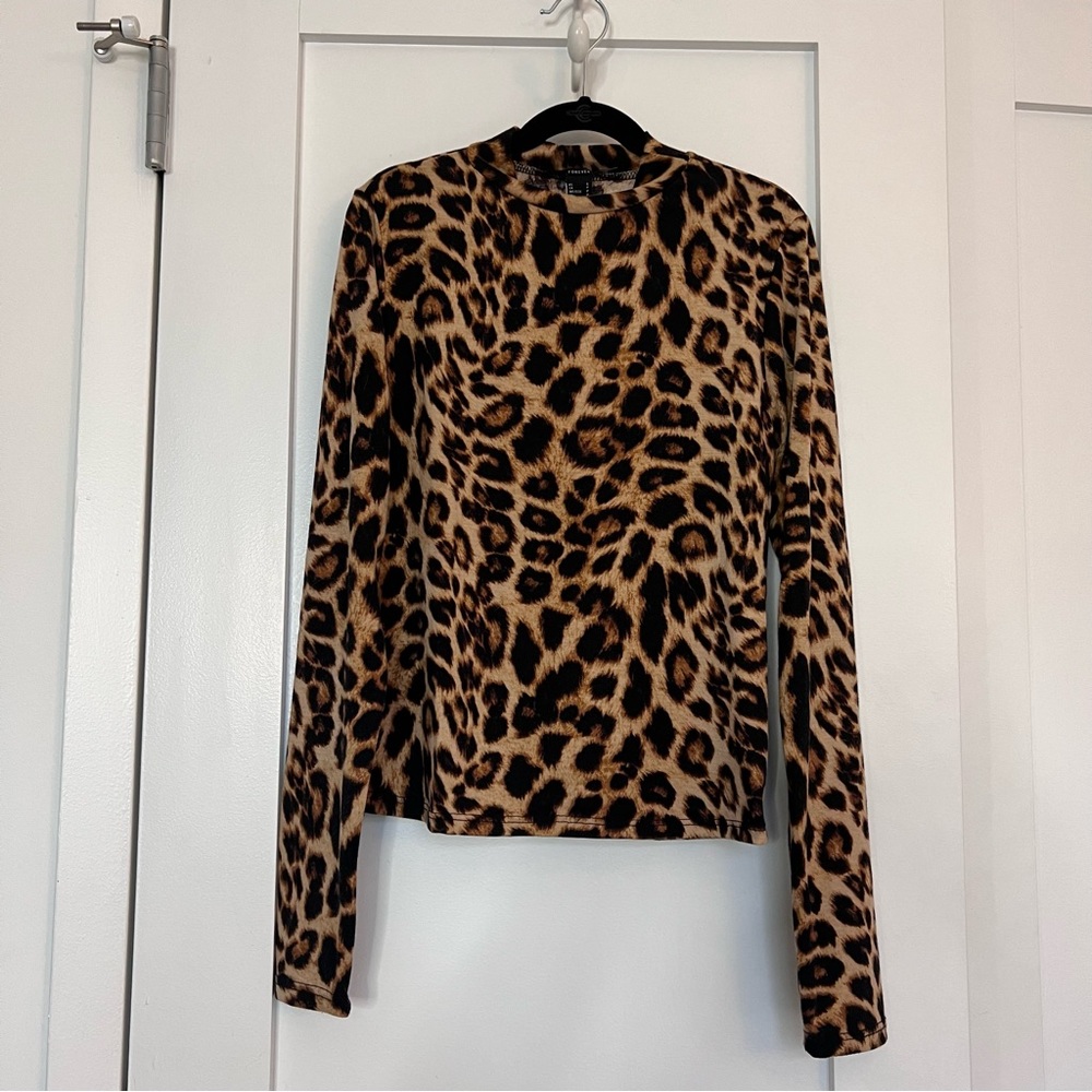Cheetah Print Mock Neck Longsleeve Top - Size Small